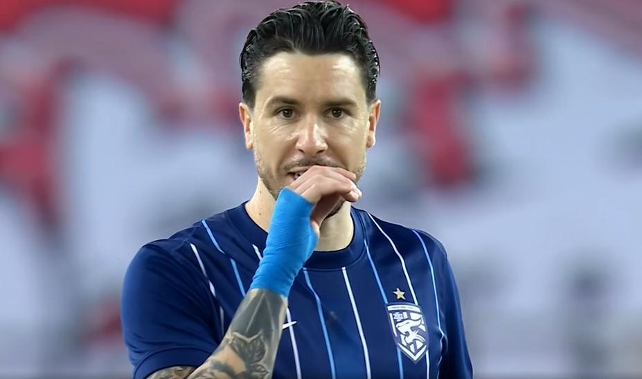 队闯入足协, 此役失利使, 季表现起伏 队闯入足协, 此役失利使, 季表现起伏