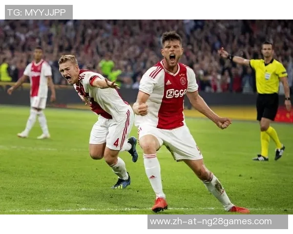 烈日炎炎下的对决八月七日标准烈日迎战阿贾克斯精彩赛事回顾